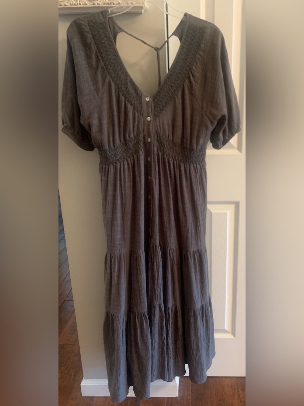 Easel Los Angeles Tiered Boho Button-Front Open Back Brown Dress NWT - M